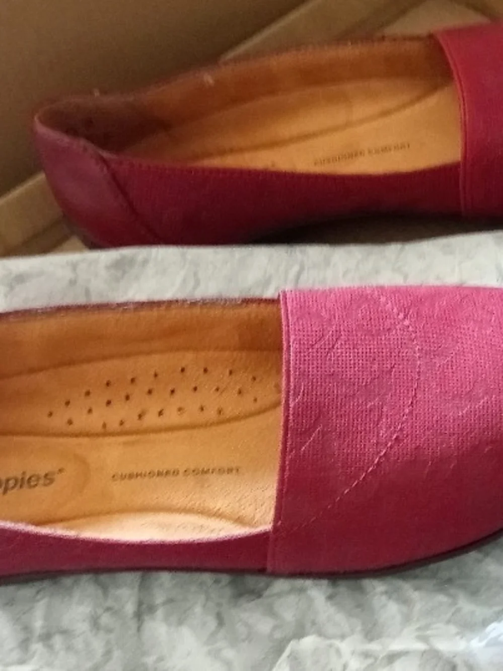 Hush Puppies Women's Burgundy Slip-On Flats